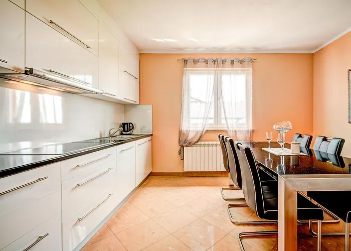 Lejlighed Tommy-2 By Interhome