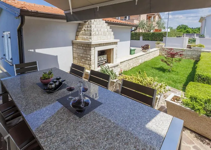 Tommy-2 By Interhome * Kmeti