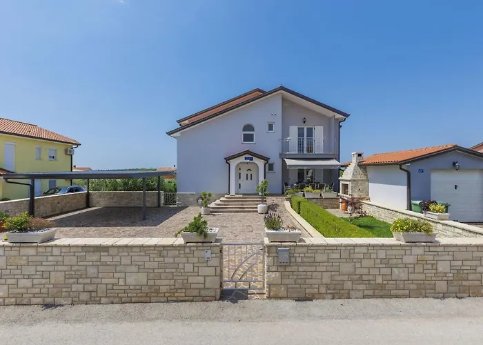 Tommy-2 By Interhome Apartman